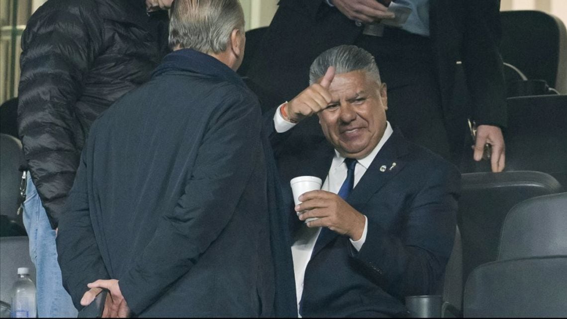 Monumental en silencio: siete goles, un solo grito y una racha que ya nadie sabe cómo frenar