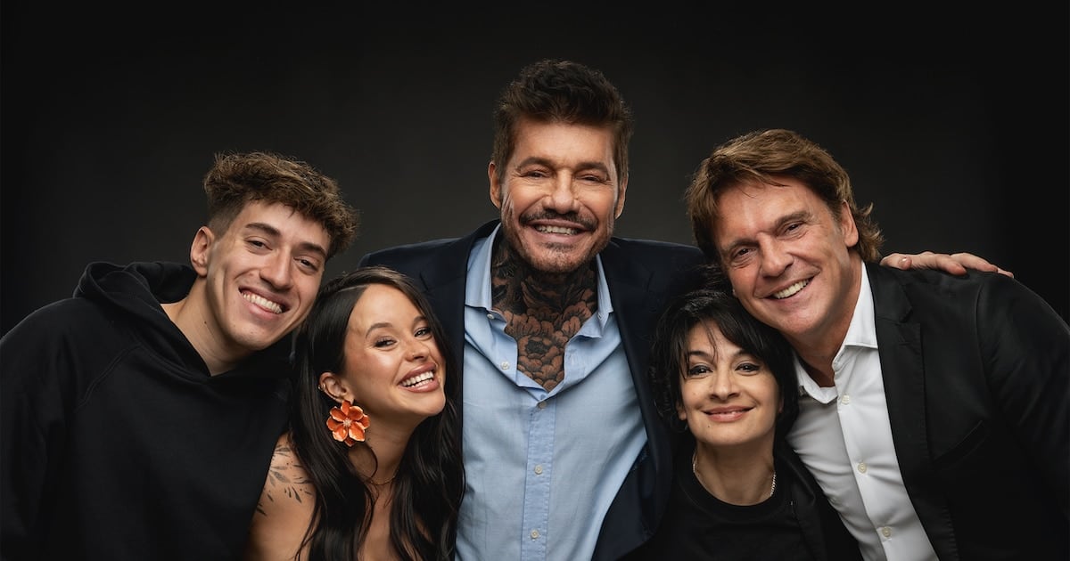 Vuelve el viejo truco del living, ahora por streaming: Tinelli apaga la tele y prende la pantalla