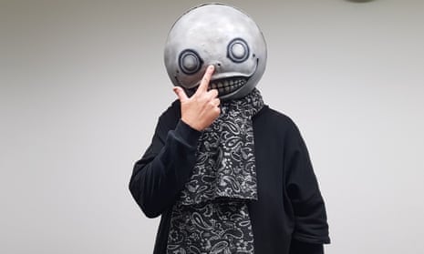 Yoko Taro admite que trabaja por miedo al deterioro cognitivo y deja definiciones duras sobre su futuro creativo
