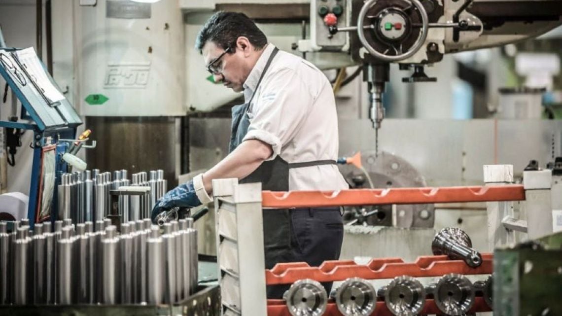 La industria argentina acumula 66.262 puestos perdidos en dos años y solo tres provincias logran sumar empleo fabril