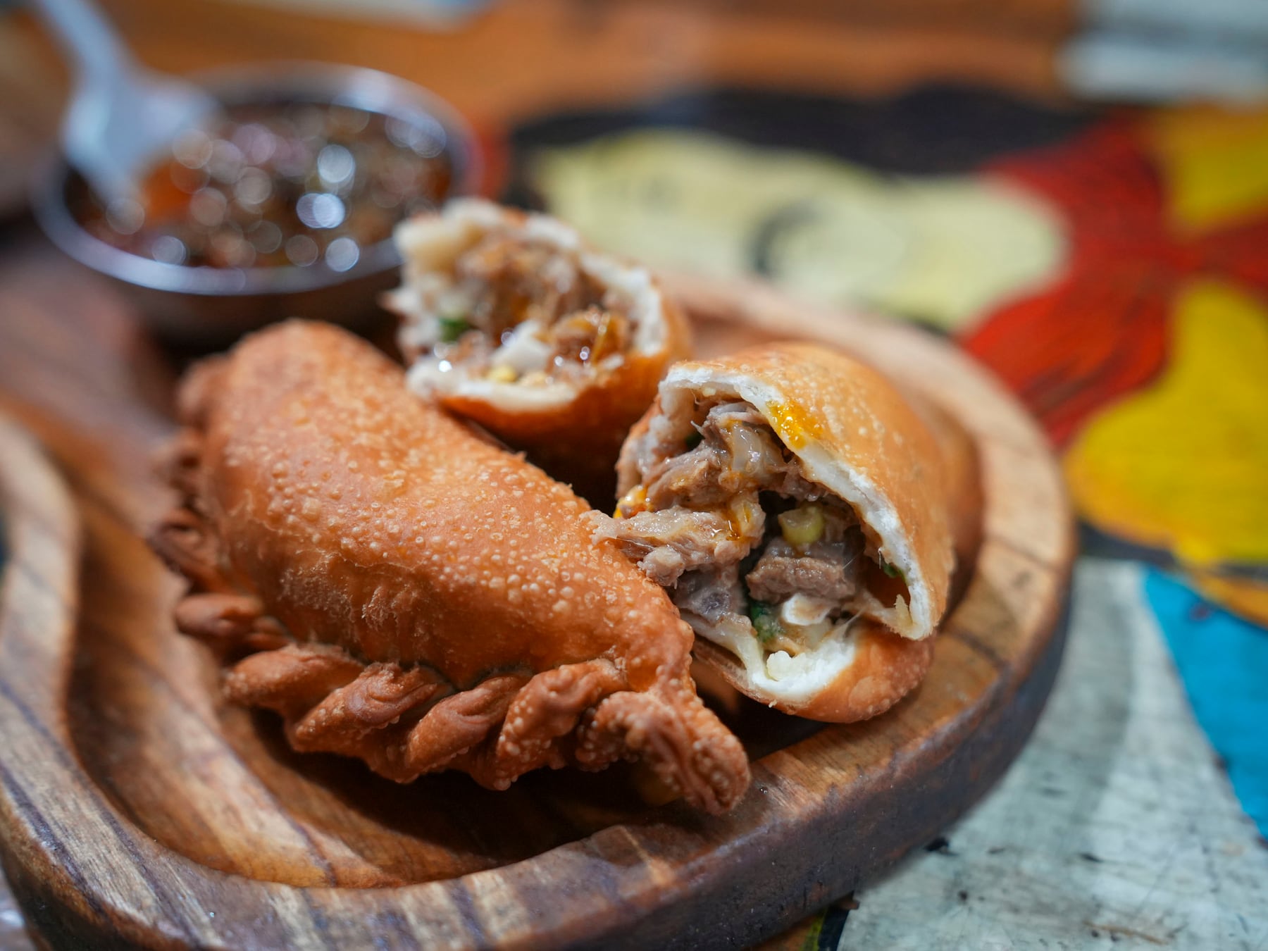 Empanadas del interior que resisten en Buenos Aires: cinco paradas para probar sabores que viajaron en valija
