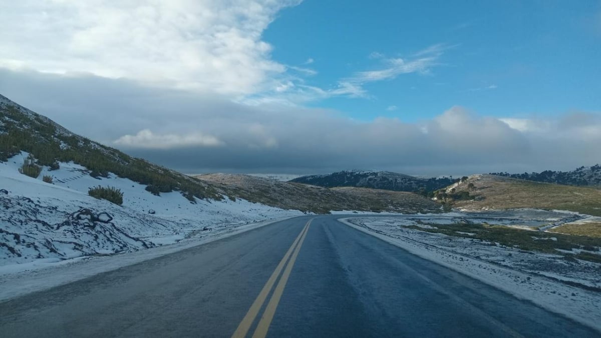 Cordillera neuquina: los dos pasos a Chile siguen habilitados, pero la montaña pide cadenas y paciencia