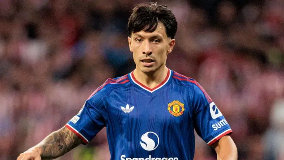 Martínez pidió refuerzos, el United se quedó con la bronca y Rooney le tiró la pelota en contra