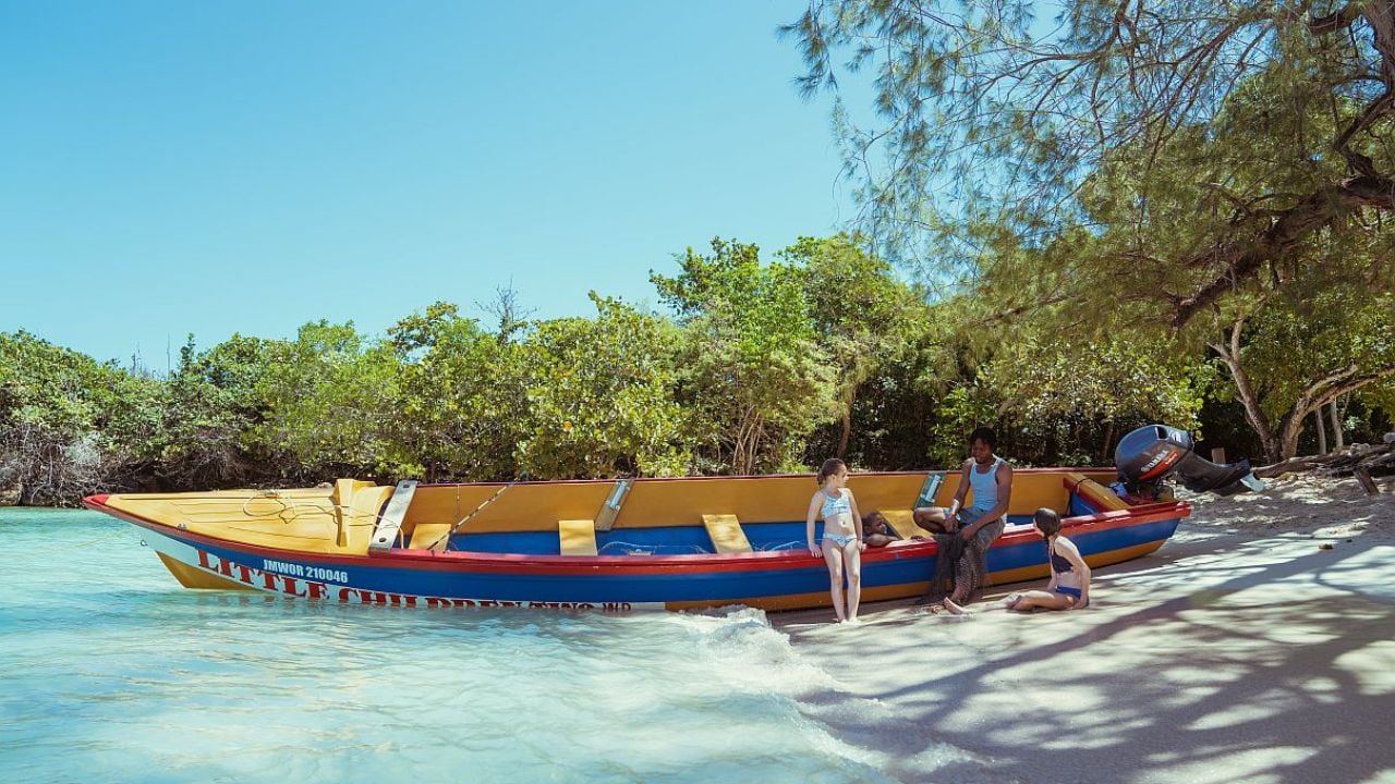 Jamaica sin sargazo: la isla que se volvió el refugio soñado del turista argentino