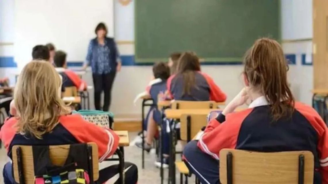 Matrículas 2027 en Córdoba: la letra chica que las familias tienen que leer antes de firmar la inscripción