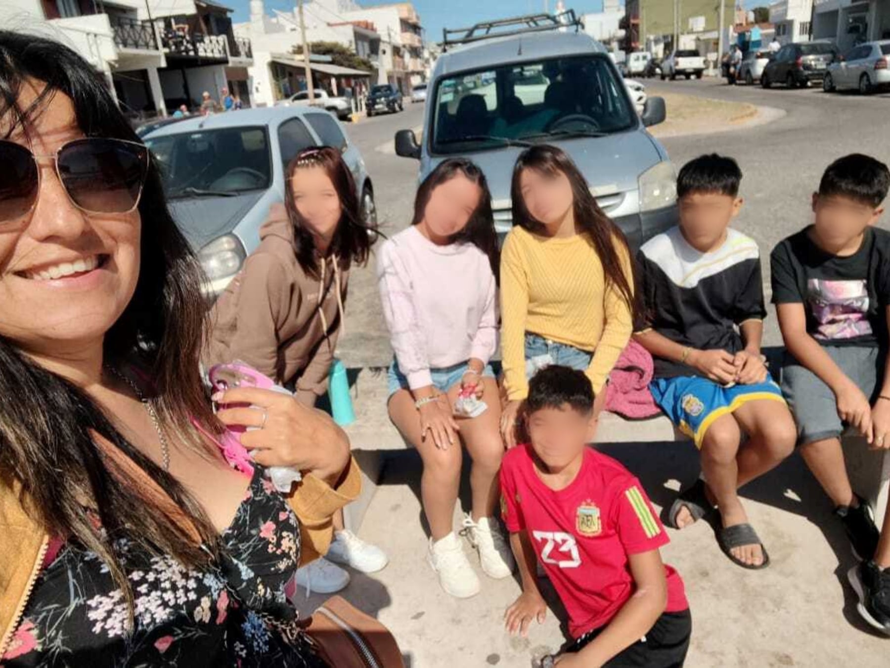 De maestra a mamá de siete: María Laura adoptó a seis hermanos en bloque y la vida le devolvió un embarazo inesperado