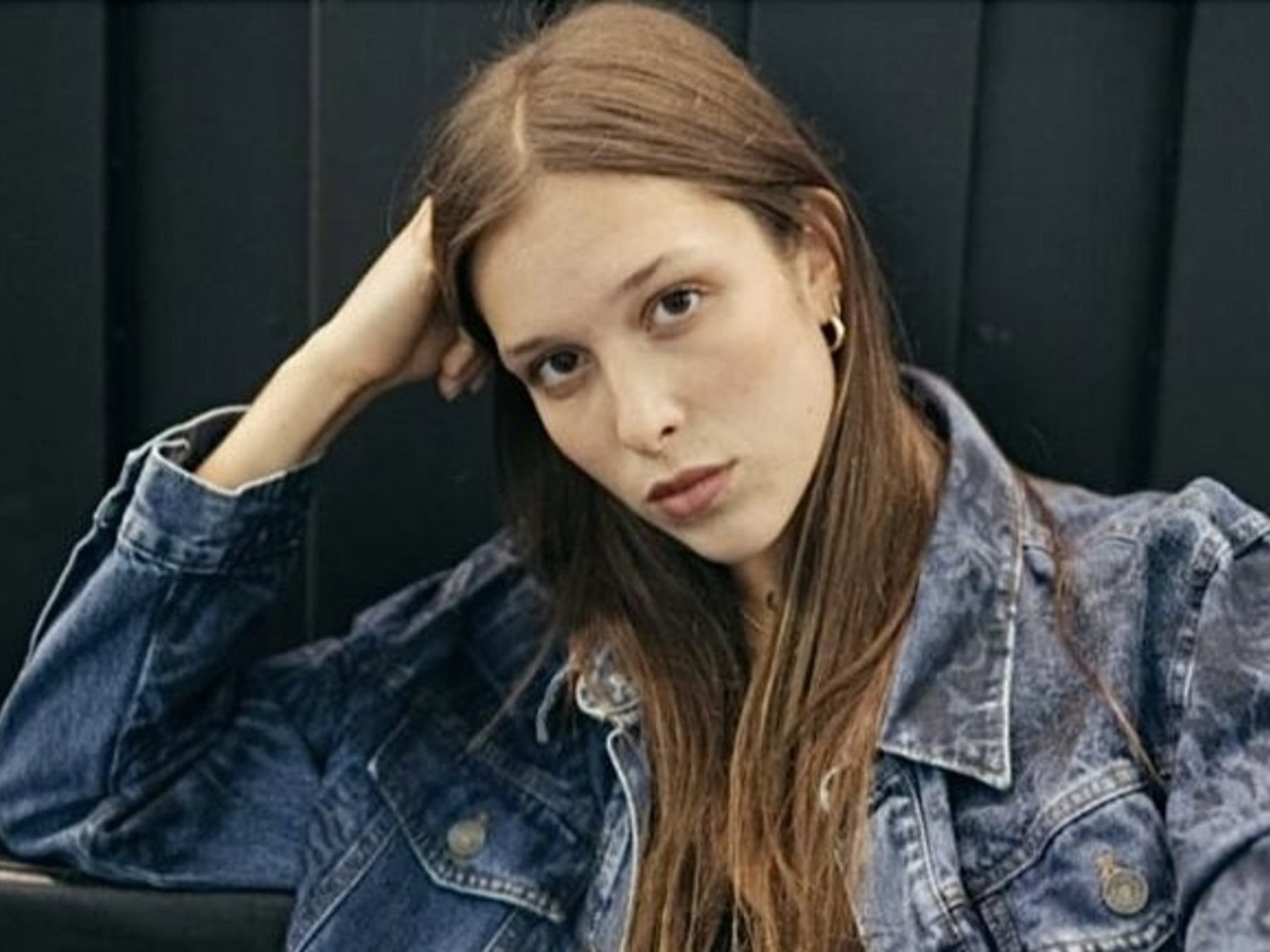 LS, la marca de Luján Sáez que debuta en Bafweek con denim, cuero y brillos para vestir la noche porteña