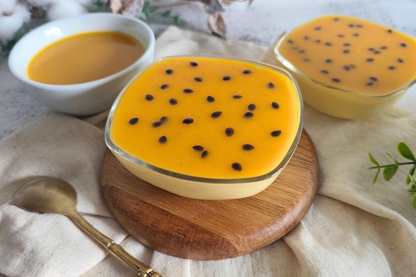 Mousse de maracuyá bien argenta: una vuelta de tuerca tropical a la heladera de casa