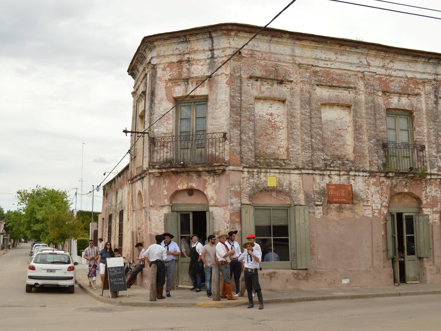 San Antonio de Areco, más allá del gaucho: el pulso silencioso de sus talleres de autor