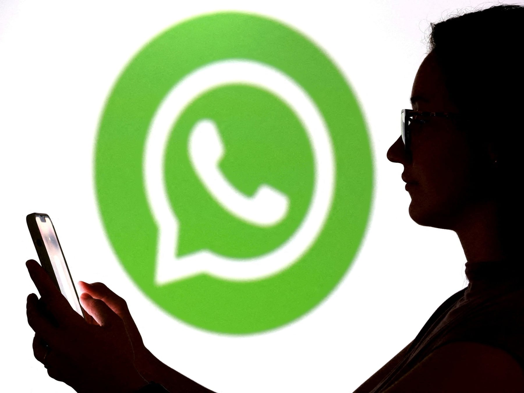 Cómo saber si tu cuenta de WhatsApp está conectada a un equipo desconocido