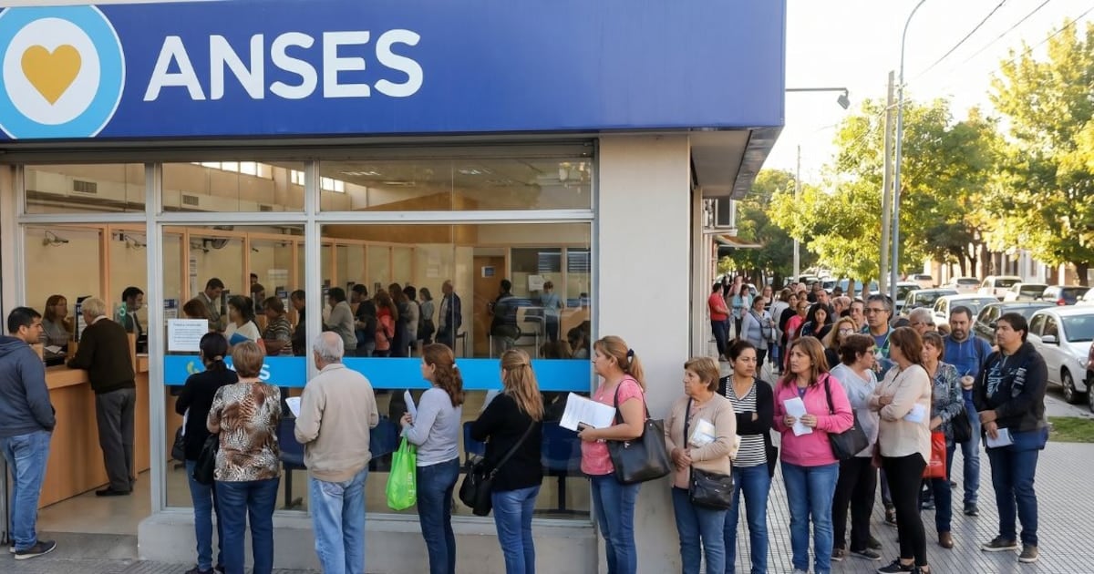 La jubilacion minima pierde hasta 61% frente a la inflation, mientras la escala del sistema se comprime